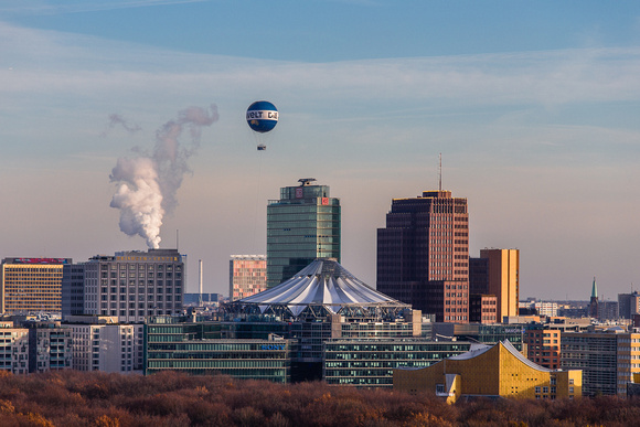 balloon over the city