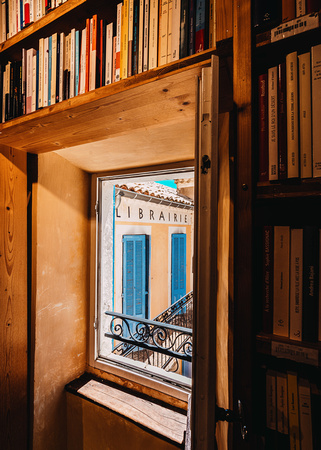 Le Bleuet_librairie window